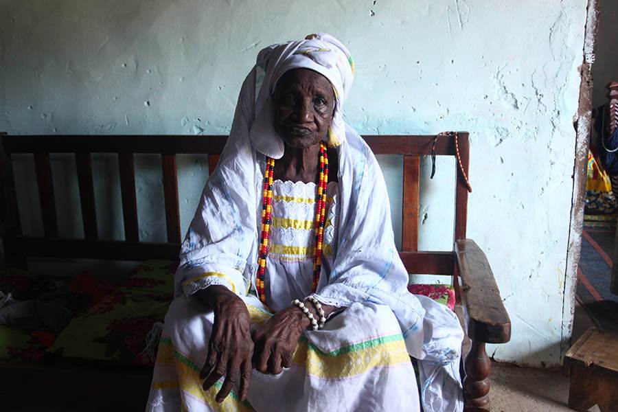 Woman in traditional African clothing